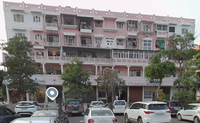 105 sqft shop for sale